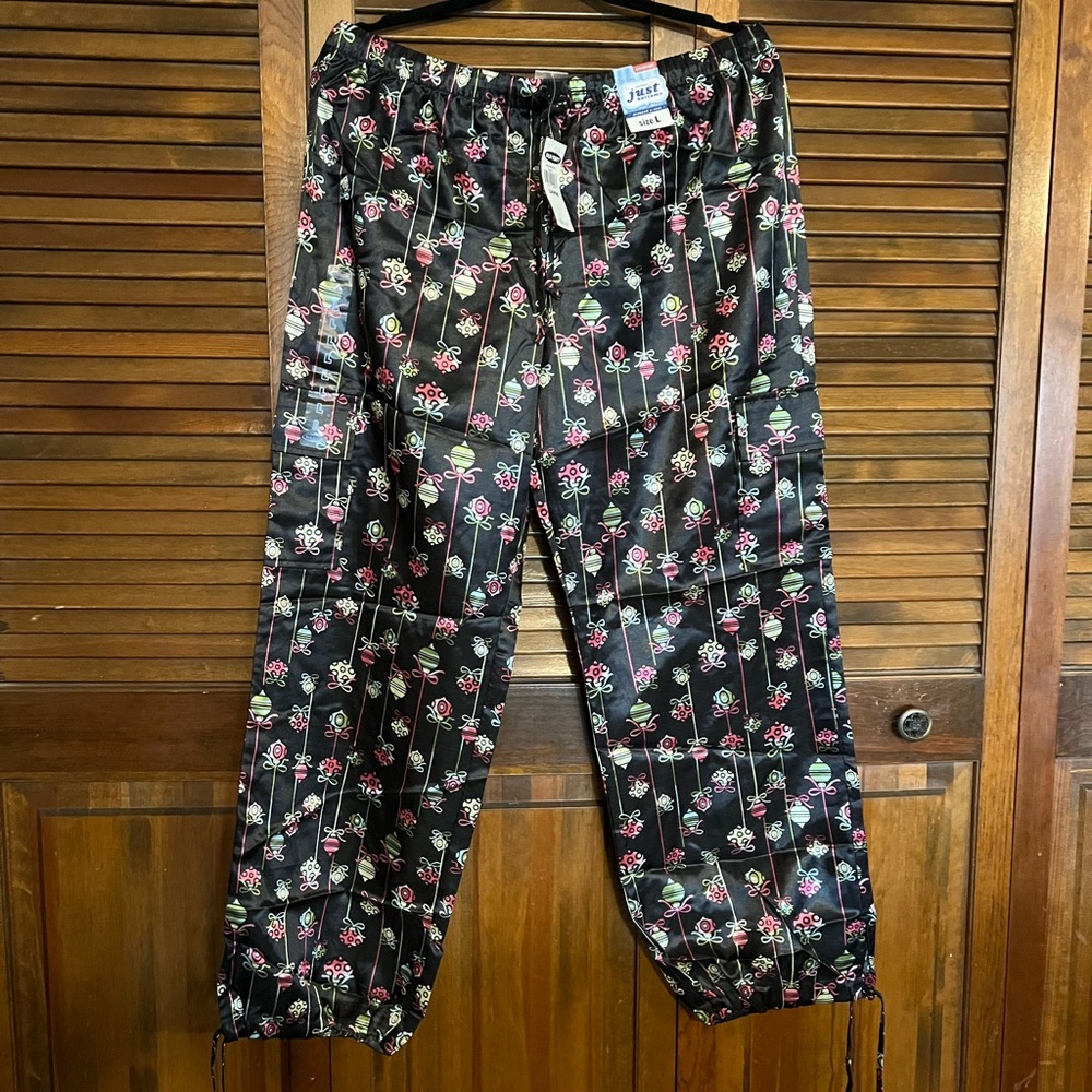 Size Large silky pj bottoms NWT Holiday